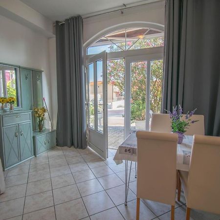 Family Apartment Manuela - Baška Voda Екстериор снимка