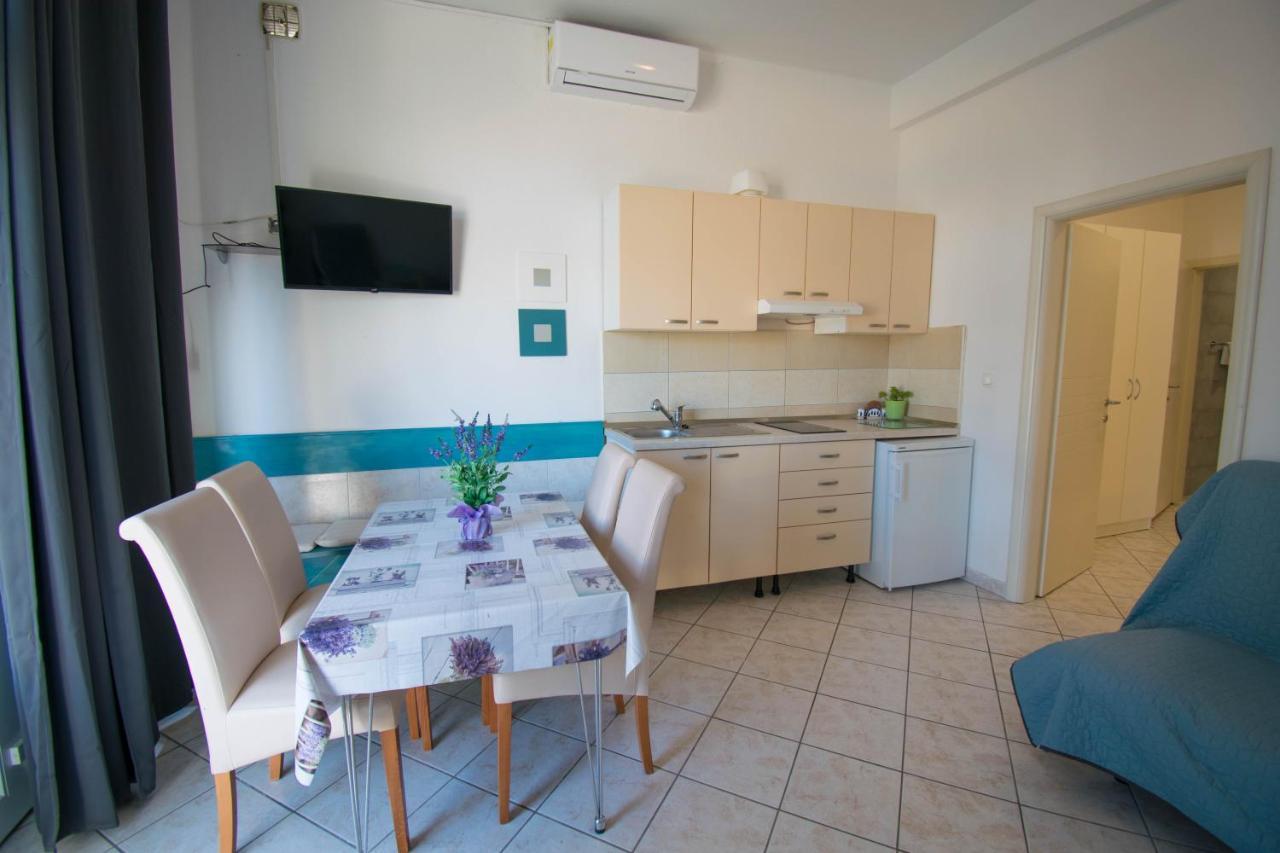 Family Apartment Manuela - Baška Voda Екстериор снимка