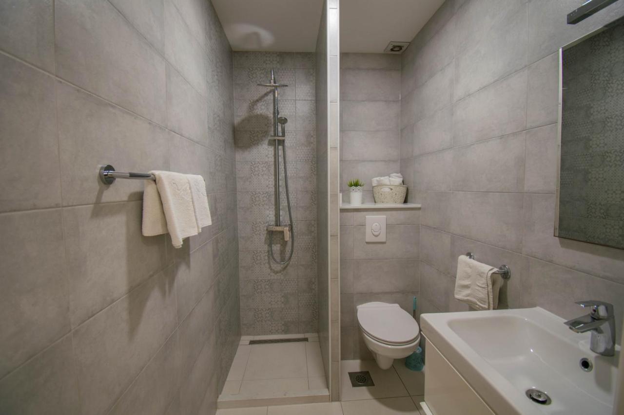 Family Apartment Manuela - Baška Voda Екстериор снимка